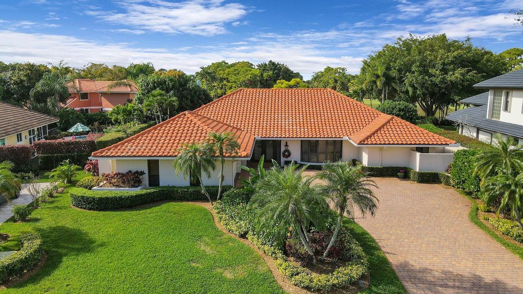 Photo of 16 Thurston Drive, Palm Beach Gardens, FL 33418 (MLS # RX-10900747)