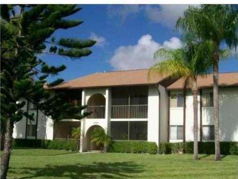 Photo of 4857 Sable Pine Circle #D2, West Palm Beach, FL 33417 (MLS # RX-11129372)