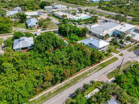 Photo of 0 SE Unassigned Street, Hobe Sound, FL 33455 (MLS # RX-11105180)