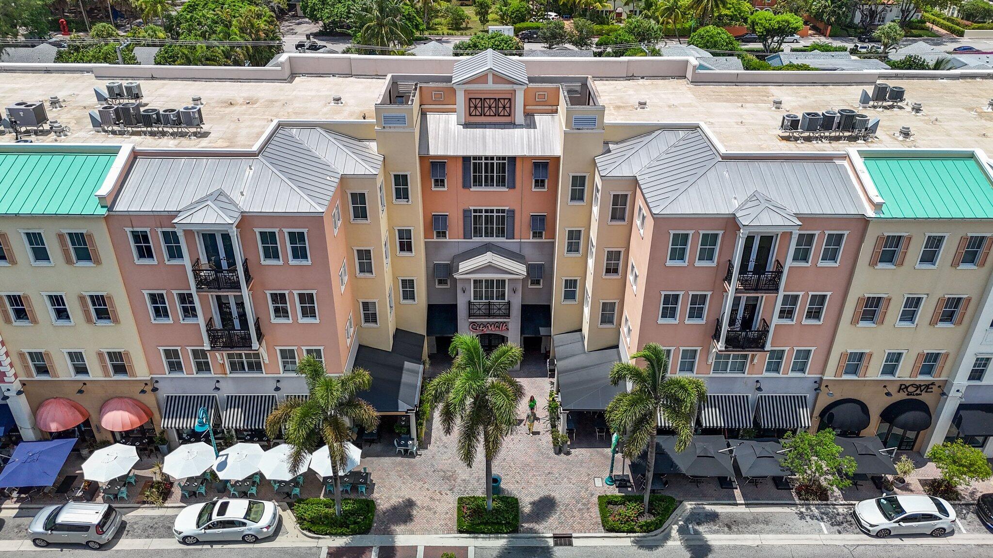 200 Ne 2nd Avenue 211, Delray Beach, Palm Beach County, Florida - 2 Bedrooms  
2.5 Bathrooms - 