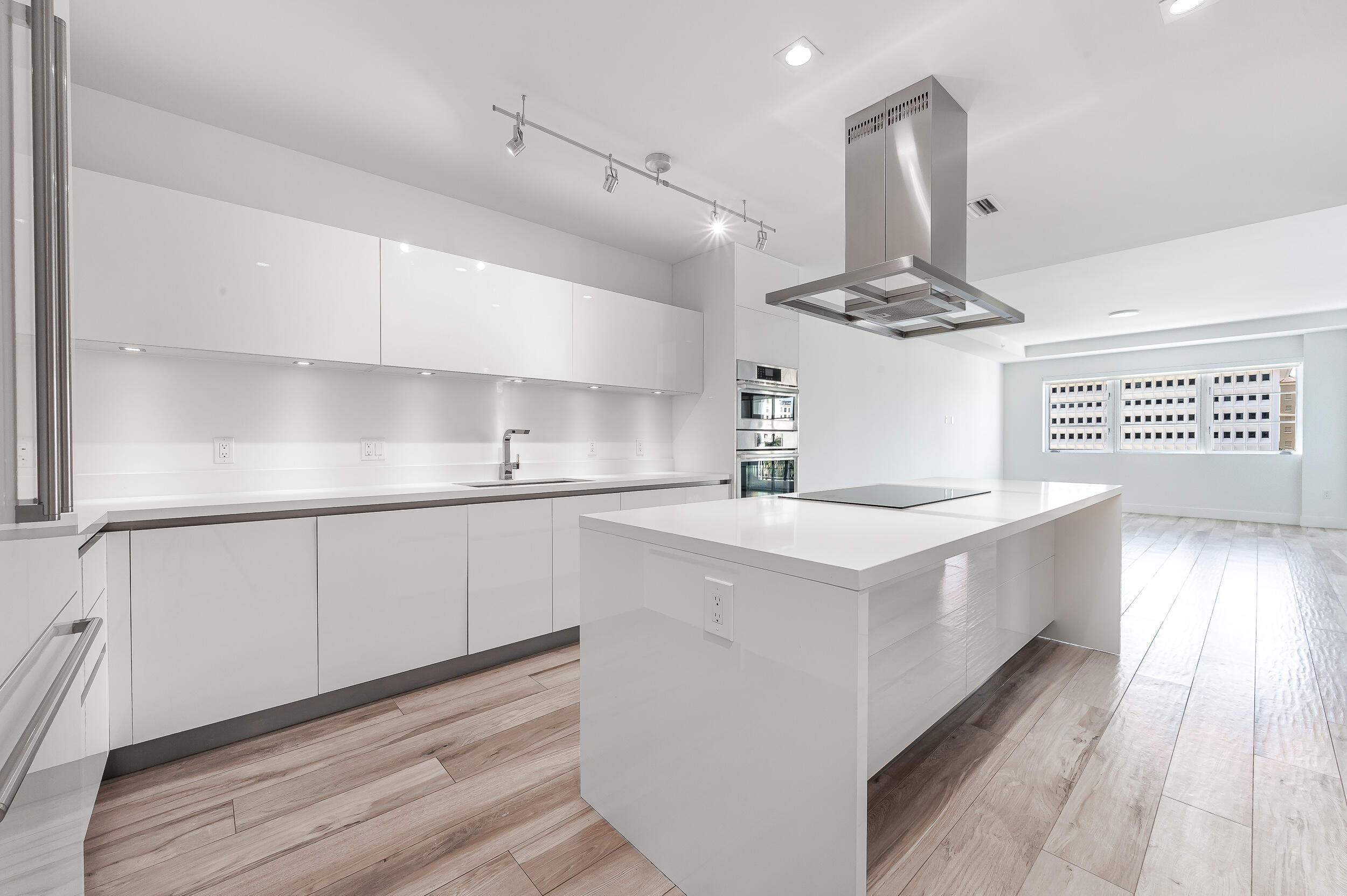 Property for Sale at 155 E Boca Raton Road 516, Boca Raton, Palm Beach County, Florida - Bedrooms: 3 
Bathrooms: 2.5  - $1,949,000