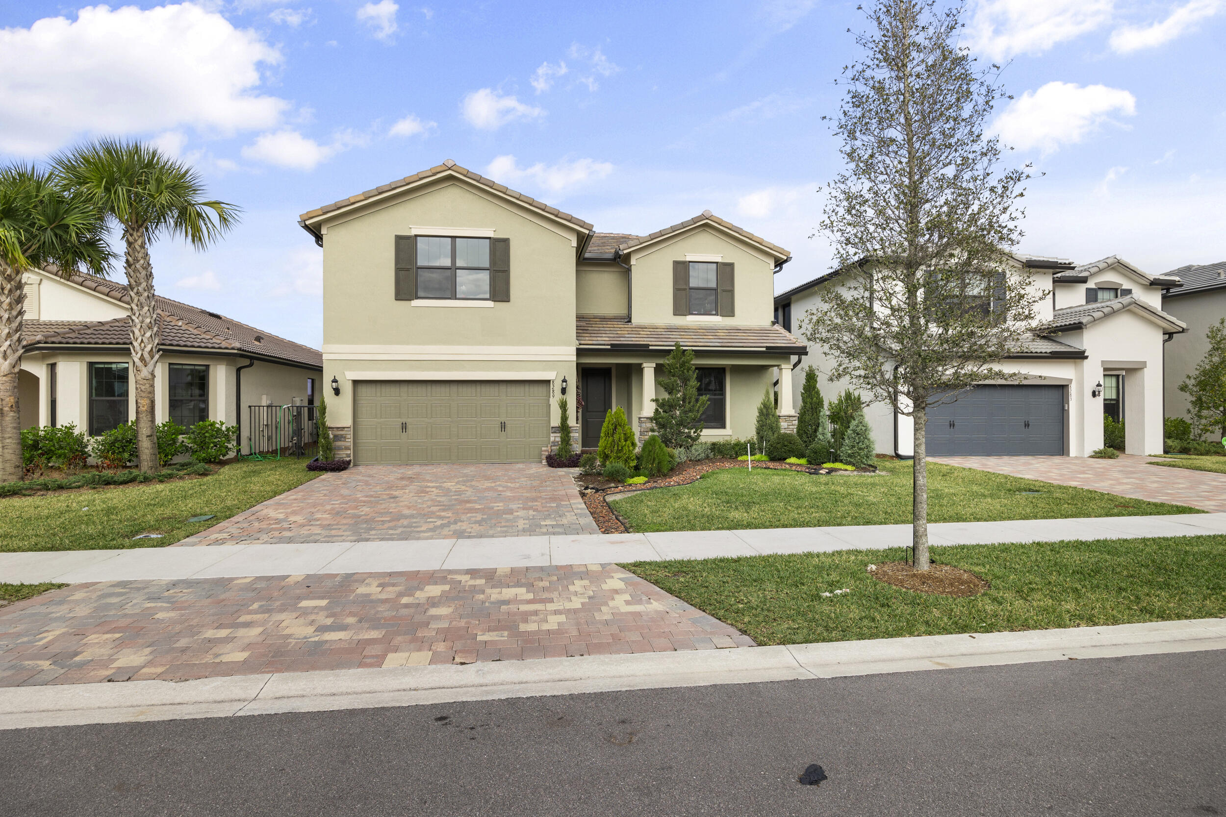8289 Vaulting Drive, Lake Worth, Palm Beach County, Florida - 4 Bedrooms  
3.5 Bathrooms - 