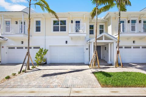 Photo of 135 Water Pointe Place Pl #24, Jupiter, FL 33477 (MLS # RX-11112313)
