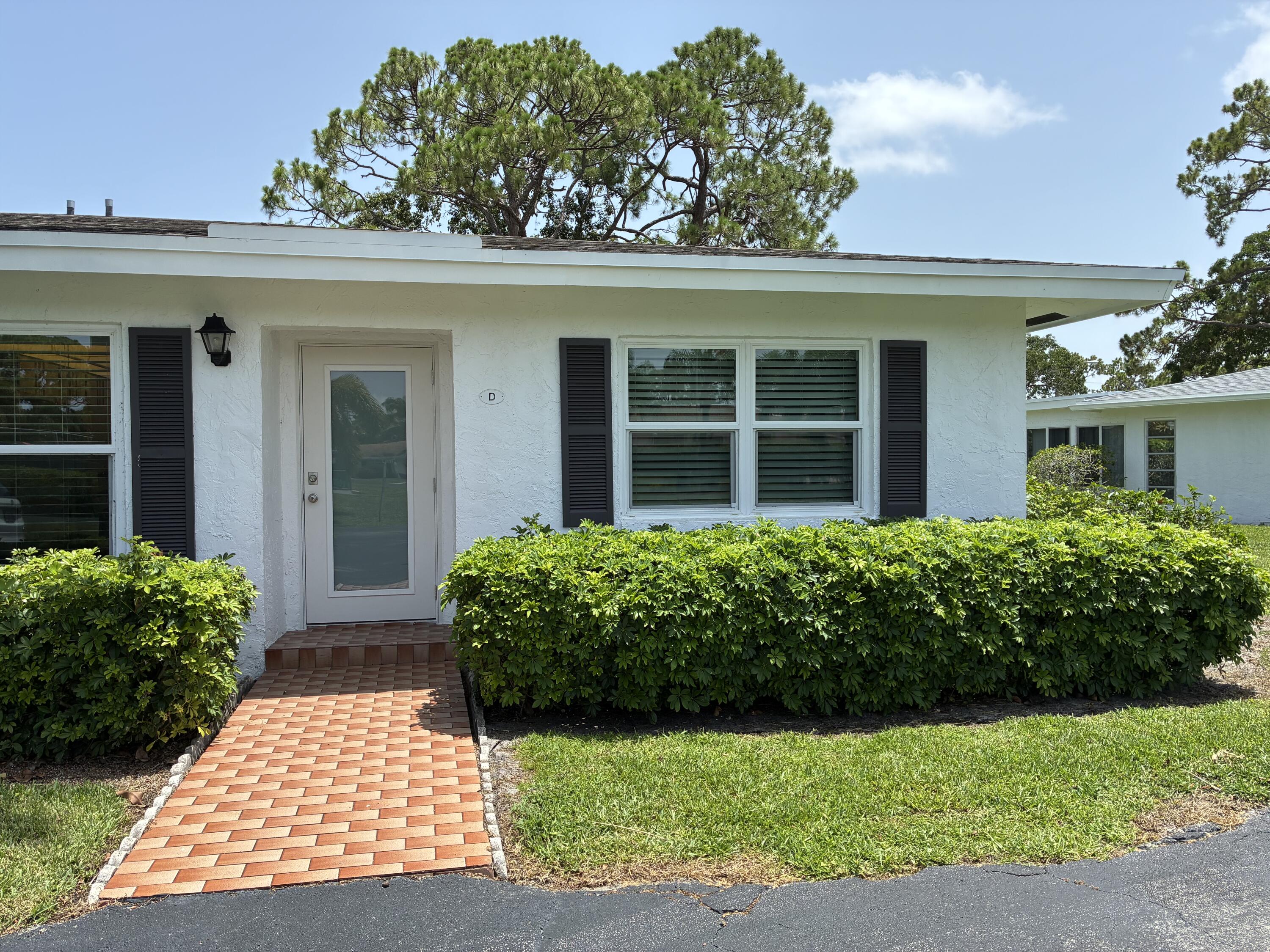 Property for Sale at 5178 Privet Place D, Delray Beach, Palm Beach County, Florida - Bedrooms: 2 
Bathrooms: 2  - $224,500