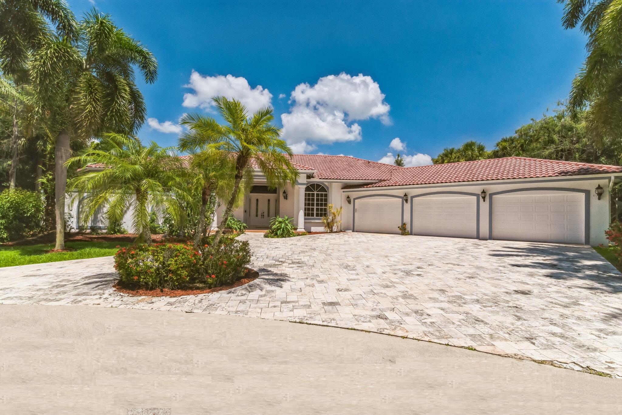 Property for Sale at 1154 Stallion Drive, Loxahatchee, Palm Beach County, Florida - Bedrooms: 8 
Bathrooms: 7  - $2,250,000