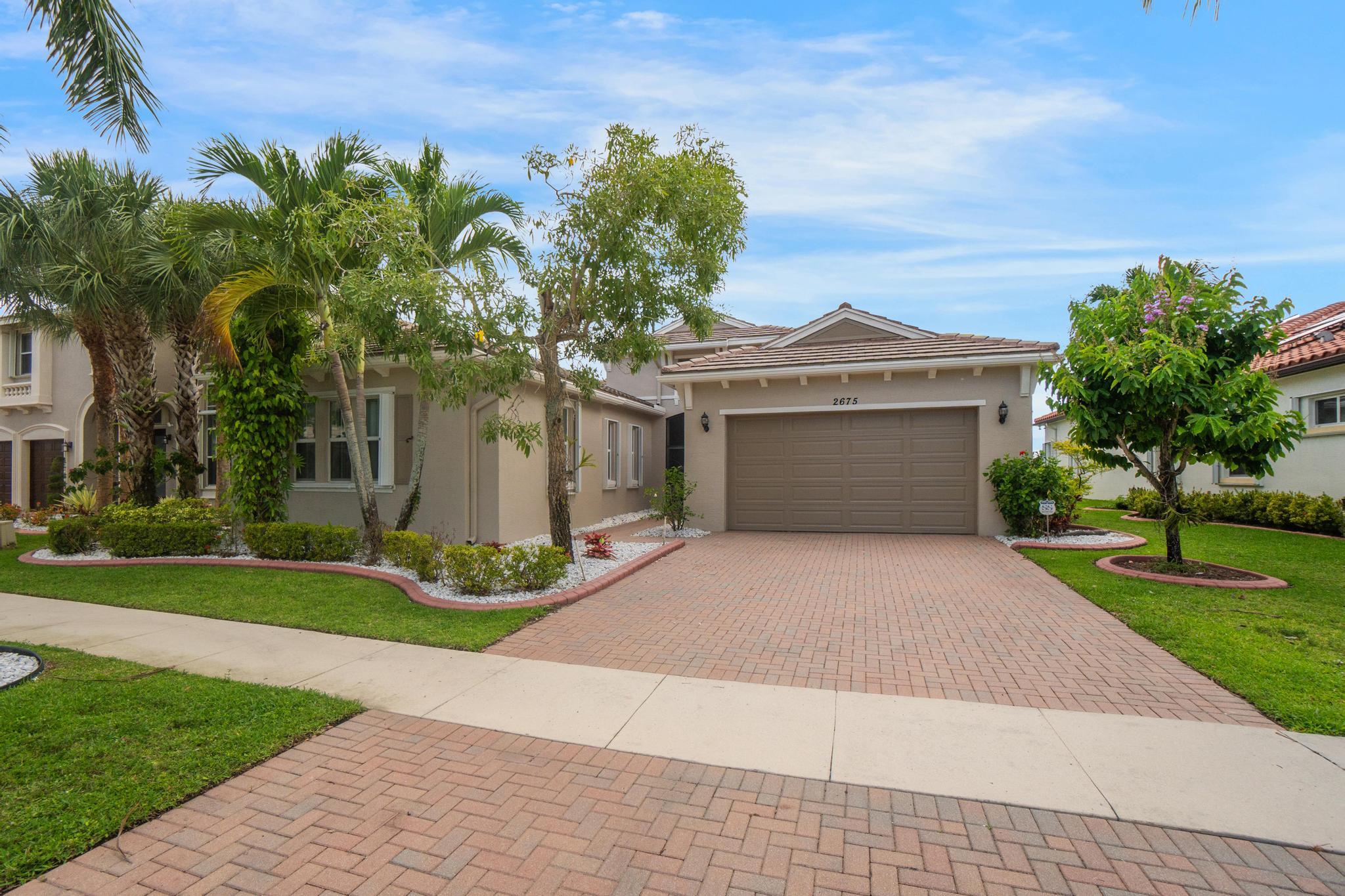 2675 Cooper Way, Wellington, Palm Beach County, Florida - 3 Bedrooms  
2.5 Bathrooms - 