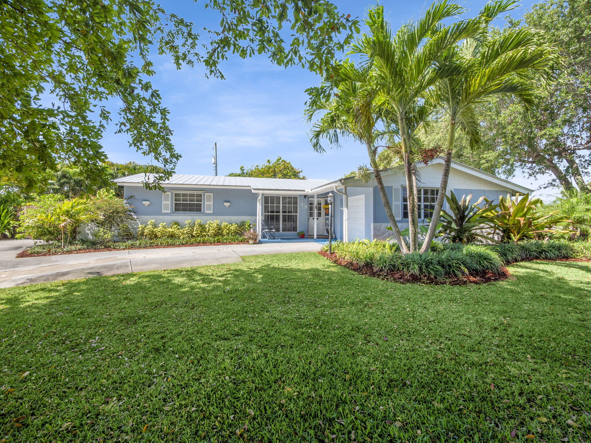 769 Westwind Drive, North Palm Beach, Miami-Dade County, Florida - 3 Bedrooms  
2 Bathrooms - 