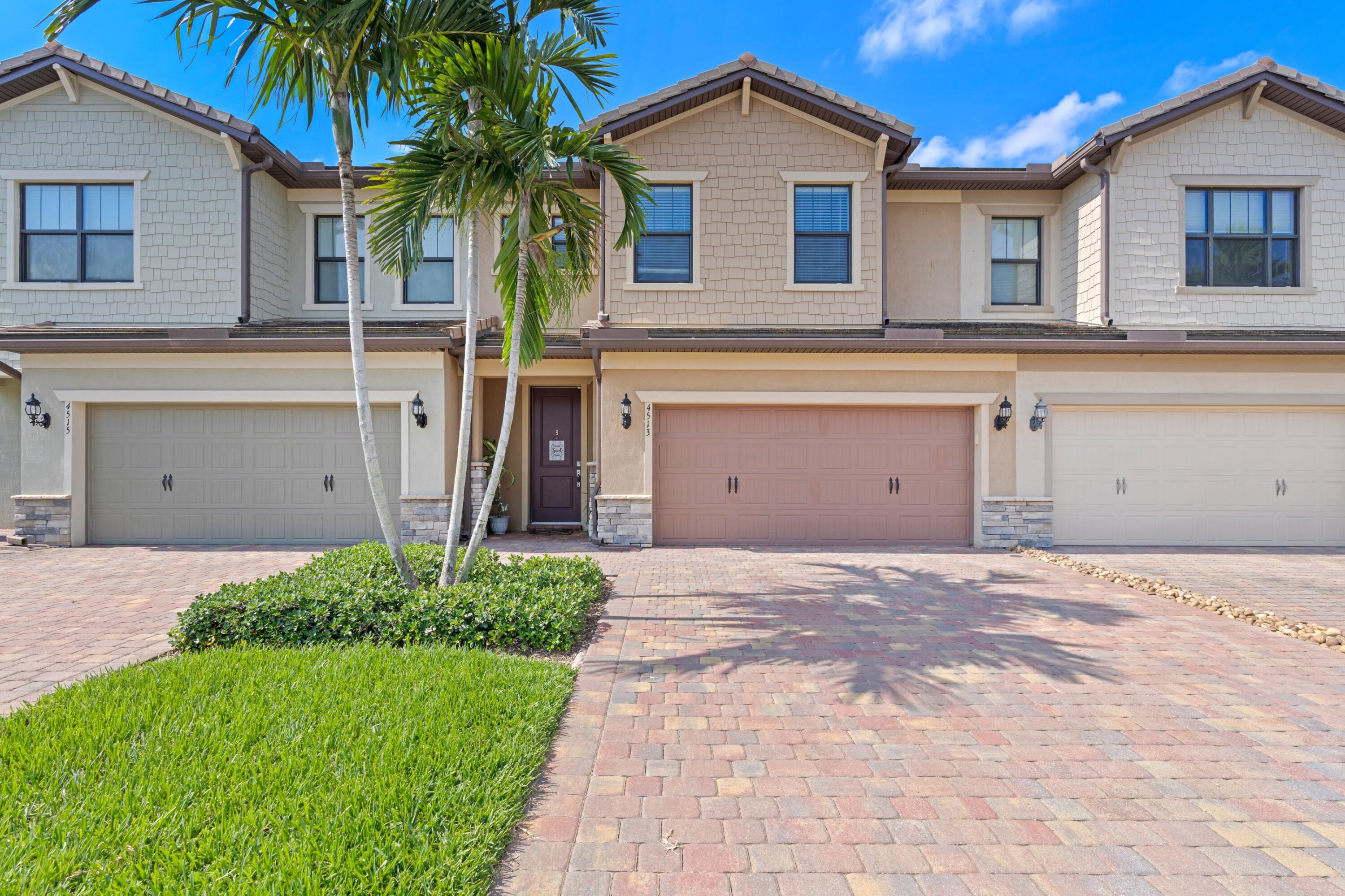 4513 San Fratello Circle, Lake Worth, Palm Beach County, Florida - 3 Bedrooms  
2.5 Bathrooms - 