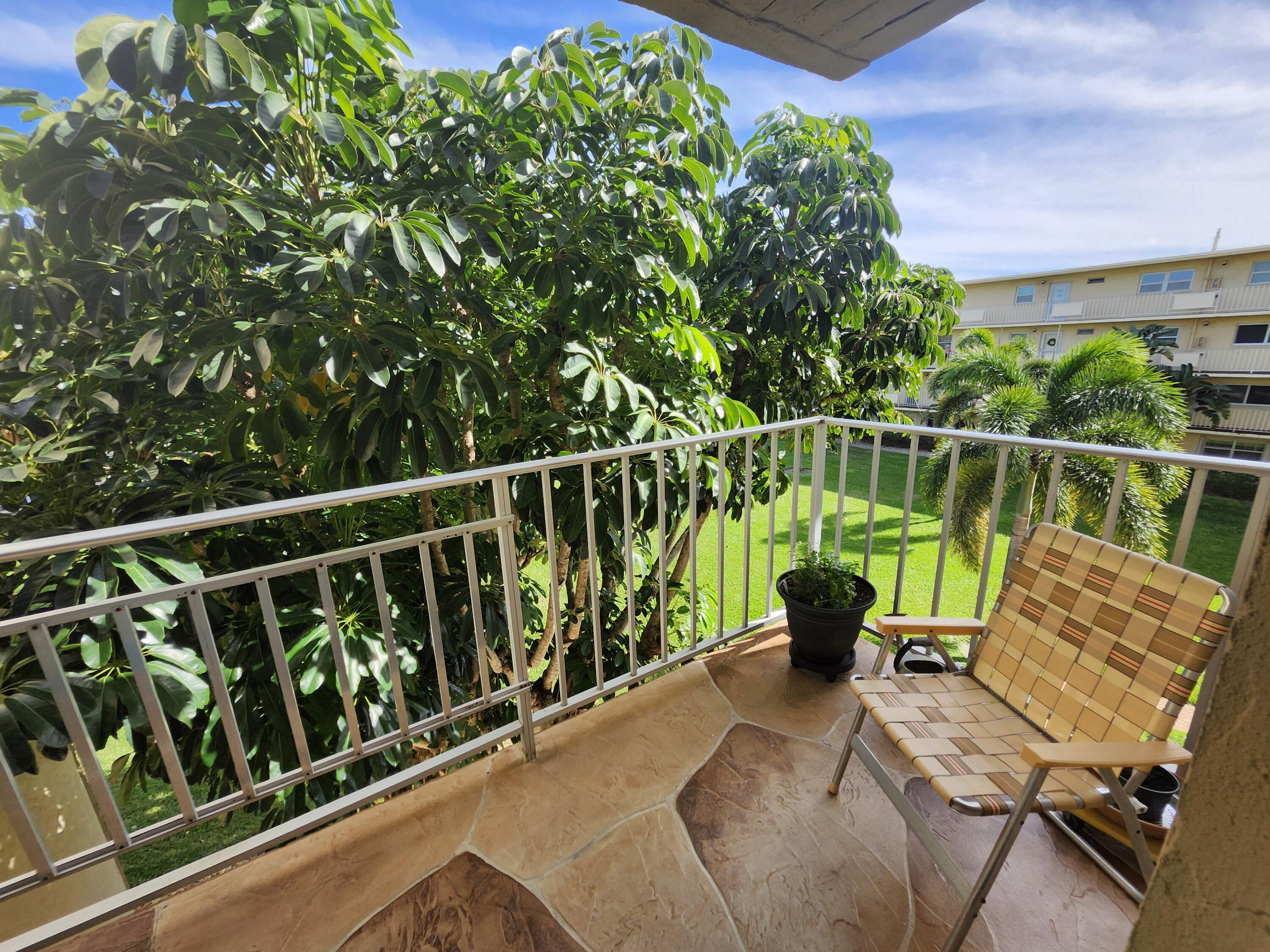330 Ne 26th Avenue 318, Boynton Beach, Palm Beach County, Florida - 2 Bedrooms  
2 Bathrooms - 