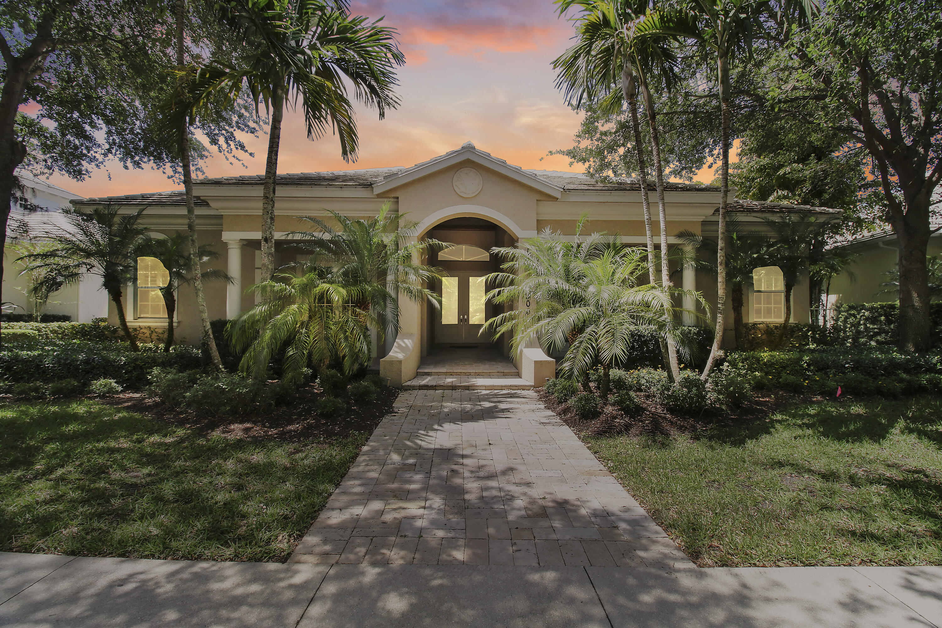 Property for Sale at 3306 Greenway Drive, Jupiter, Palm Beach County, Florida - Bedrooms: 5 
Bathrooms: 4  - $1,799,000