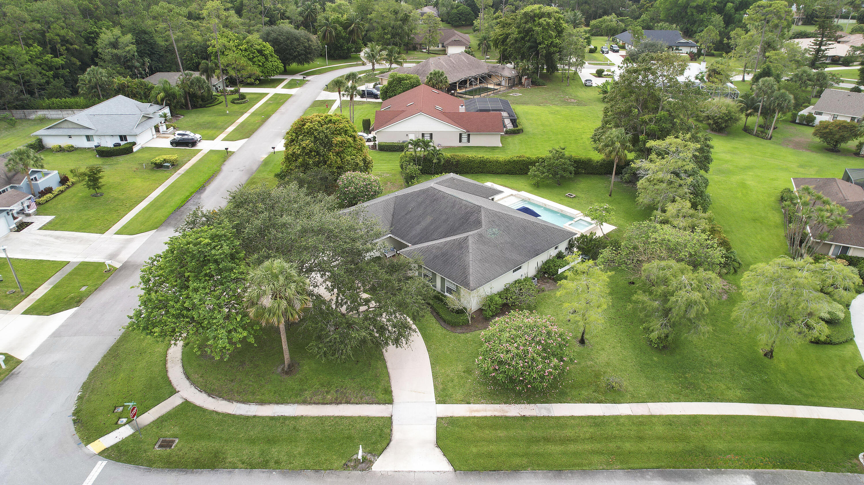 Property for Sale at 148 Scarborough Terrace, Wellington, Palm Beach County, Florida - Bedrooms: 3 
Bathrooms: 2.5  - $830,000