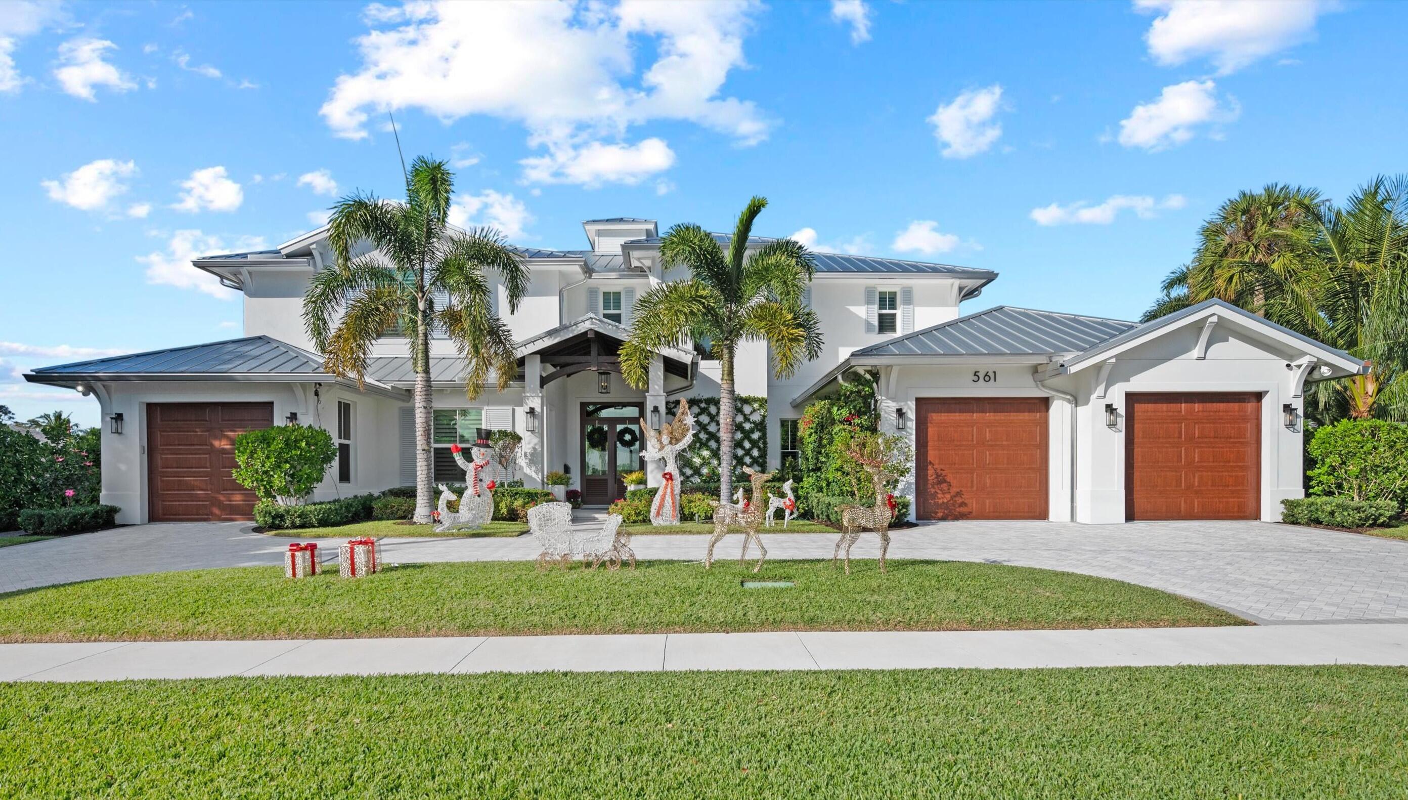 561 Greenway Drive, North Palm Beach, Miami-Dade County, Florida - 5 Bedrooms  
5.5 Bathrooms - 