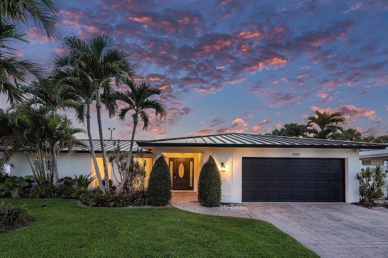 7001 Ne 7th Avenue, Boca Raton, Palm Beach County, Florida - 3 Bedrooms  
2 Bathrooms - 