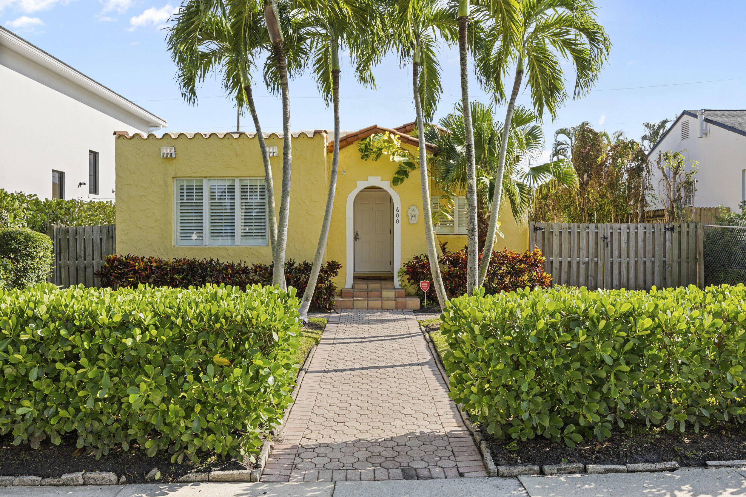 600 Ardmore Road, West Palm Beach, Palm Beach County, Florida - 3 Bedrooms  
3 Bathrooms - 