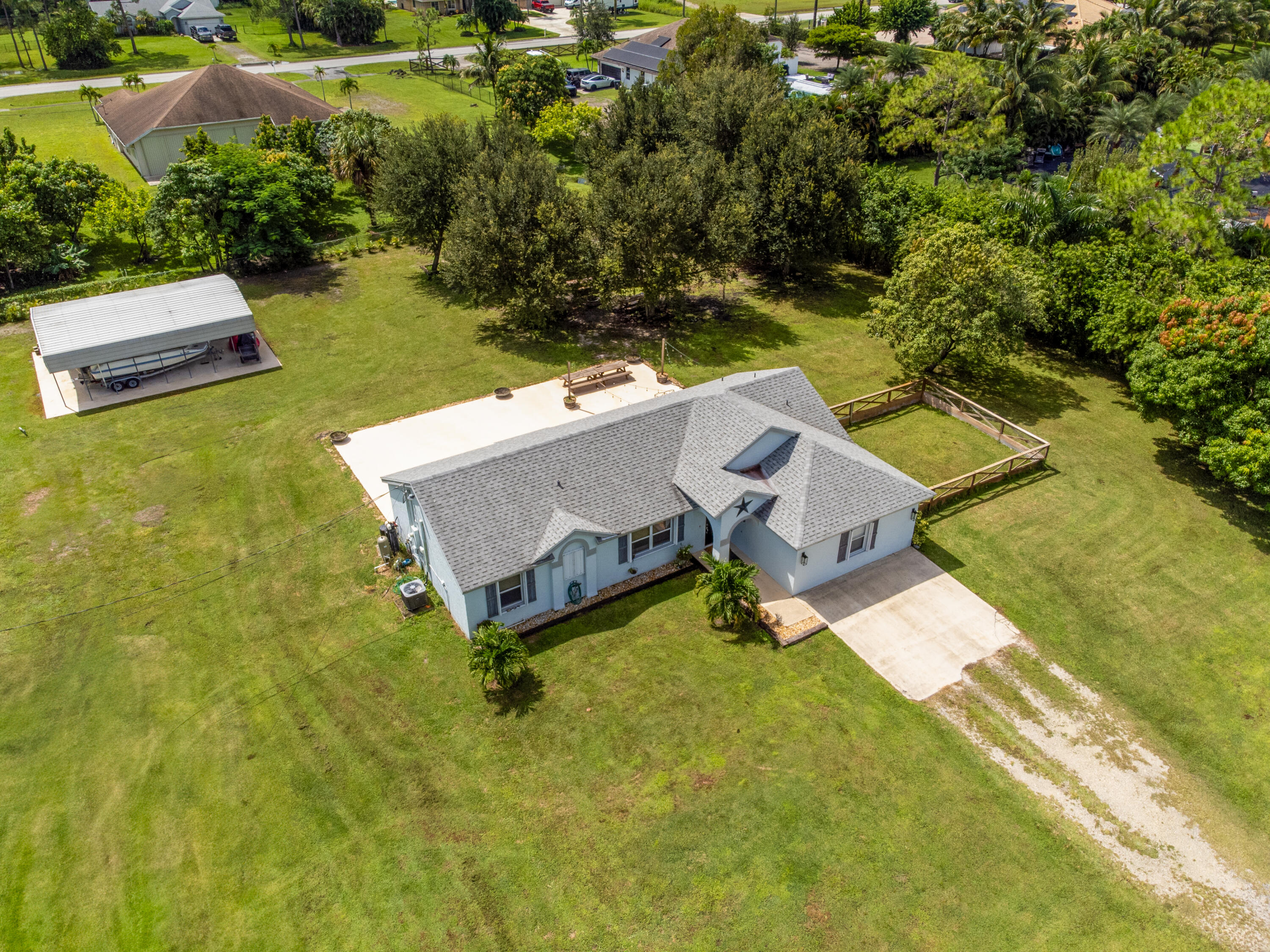 17394 86th Street, The Acreage, Palm Beach County, Florida - 4 Bedrooms  
2 Bathrooms - 