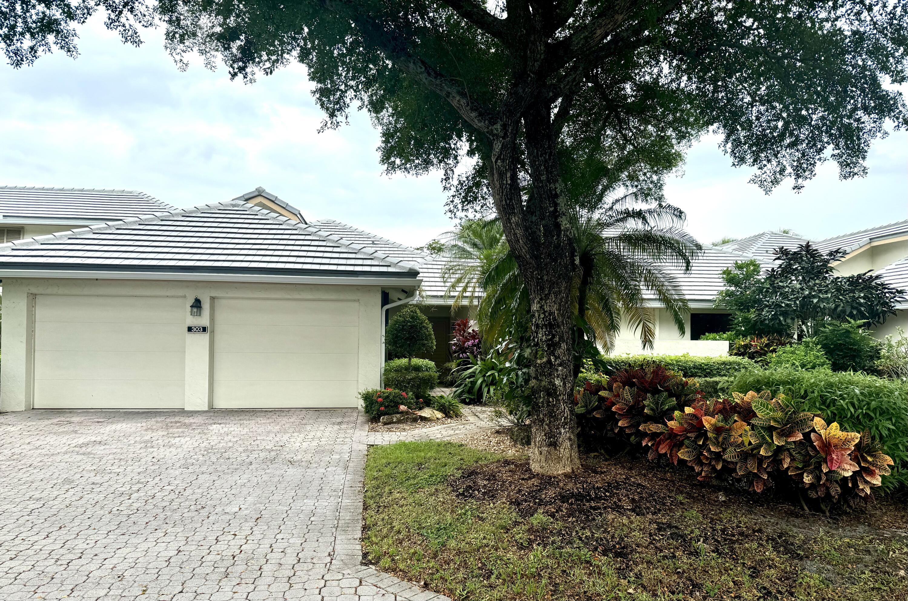 20109 Waters Edge Drive 303, Boca Raton, Palm Beach County, Florida - 3 Bedrooms  
2.5 Bathrooms - 