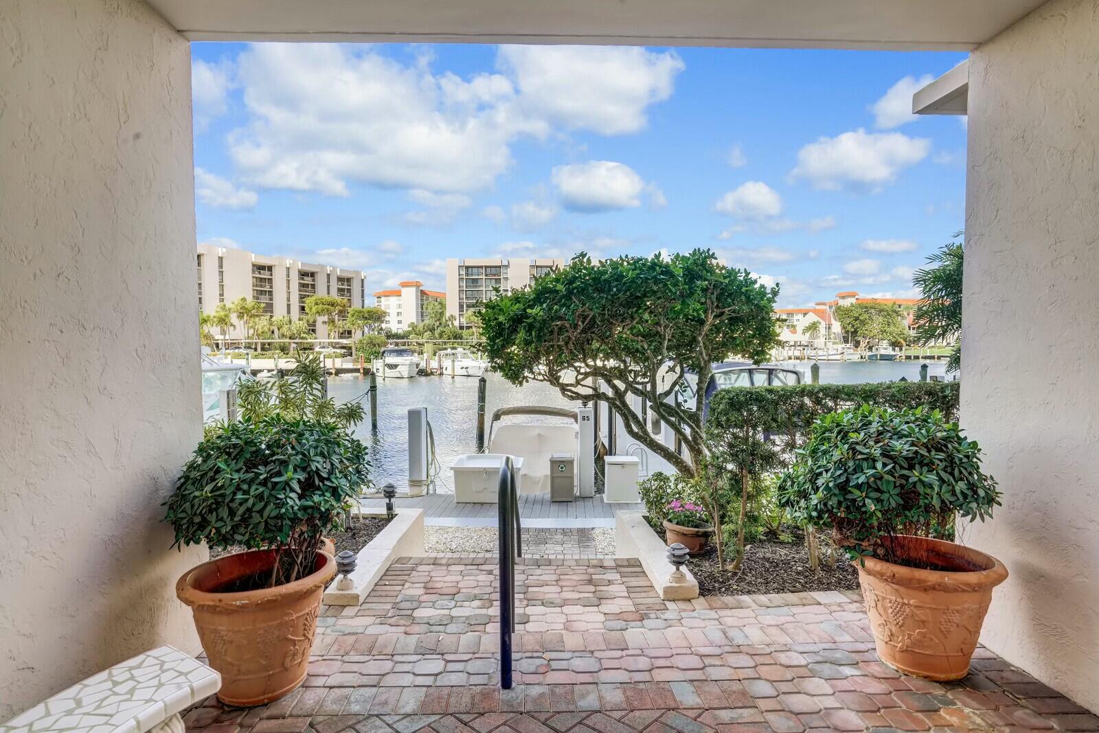 Property for Sale at 2687 N Ocean Boulevard 207-G, Boca Raton, Palm Beach County, Florida - Bedrooms: 2 
Bathrooms: 2  - $510,000