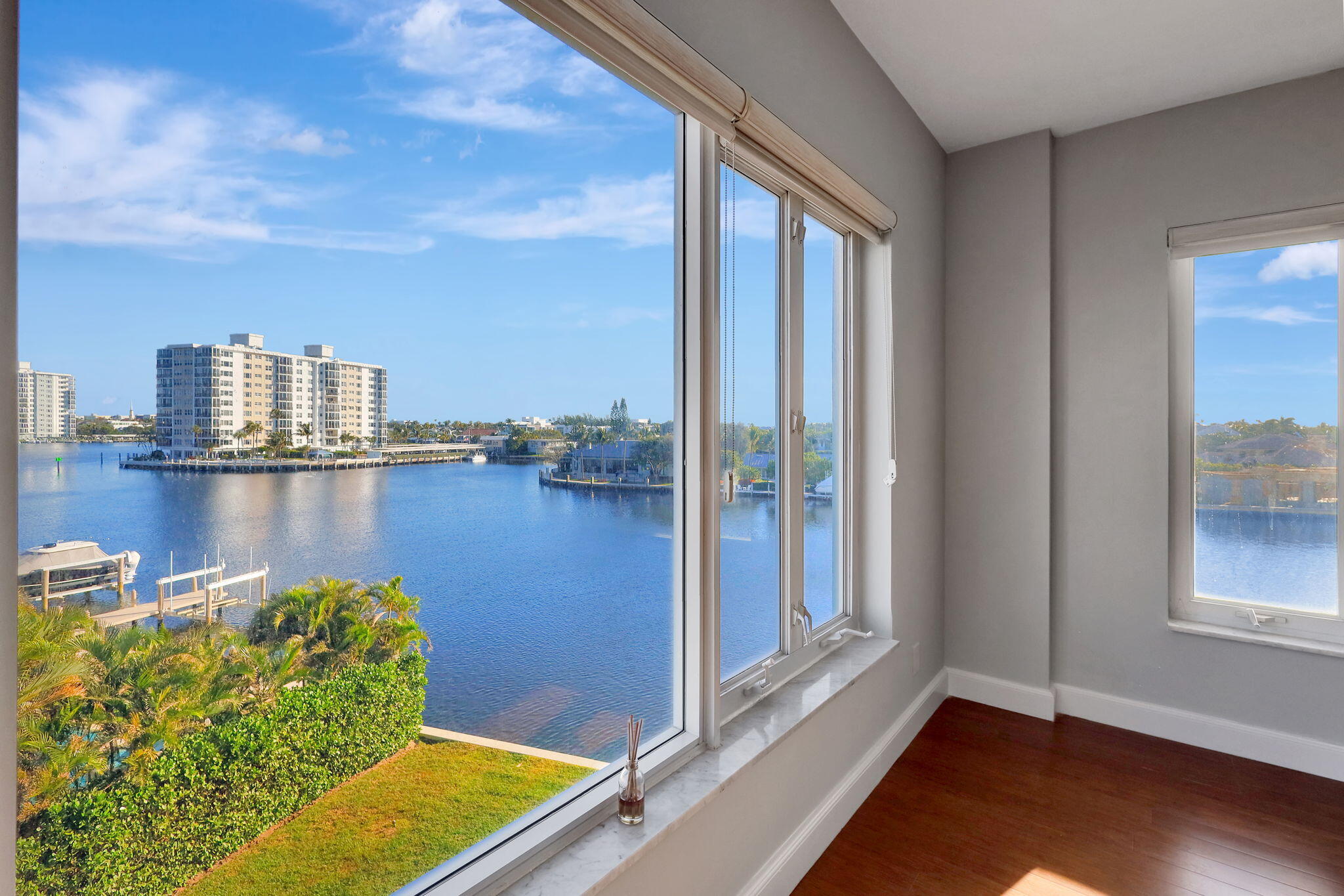 Property for Sale at 555 Se 6th Avenue 4G, Delray Beach, Palm Beach County, Florida - Bedrooms: 2 
Bathrooms: 2  - $549,900