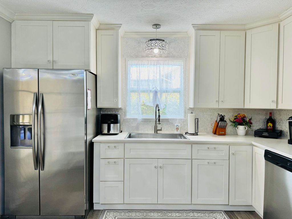 Photo of 7382 SE Concord Place, Hobe Sound, FL 33455 (MLS # RX-11097856)