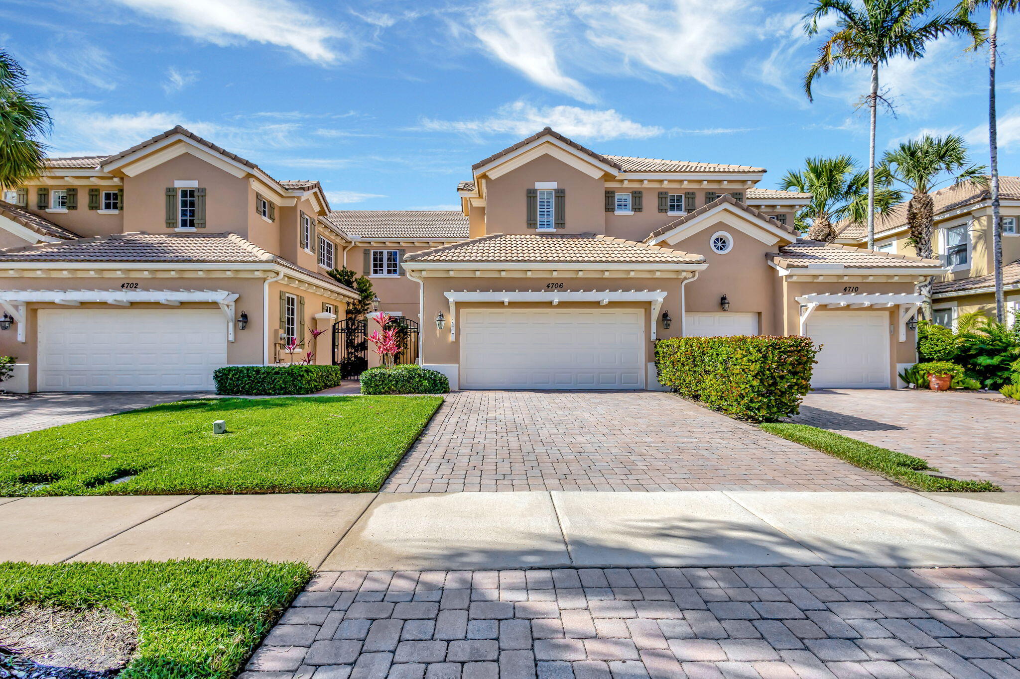 Property for Sale at 4706 Cadiz Circle, Palm Beach Gardens, Palm Beach County, Florida - Bedrooms: 3 
Bathrooms: 2.5  - $749,000