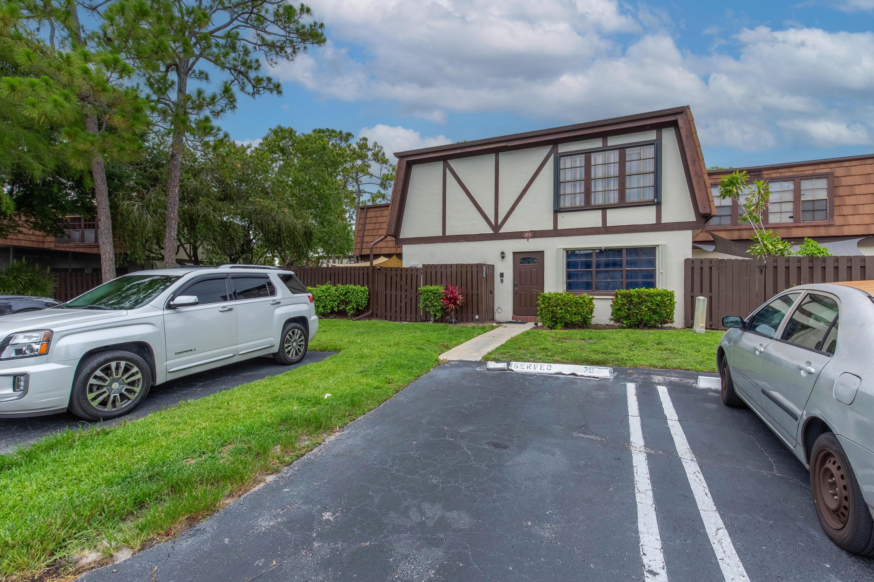 103 Weybridge C Circle C, Royal Palm Beach, Palm Beach County, Florida - 3 Bedrooms  
2.5 Bathrooms - 