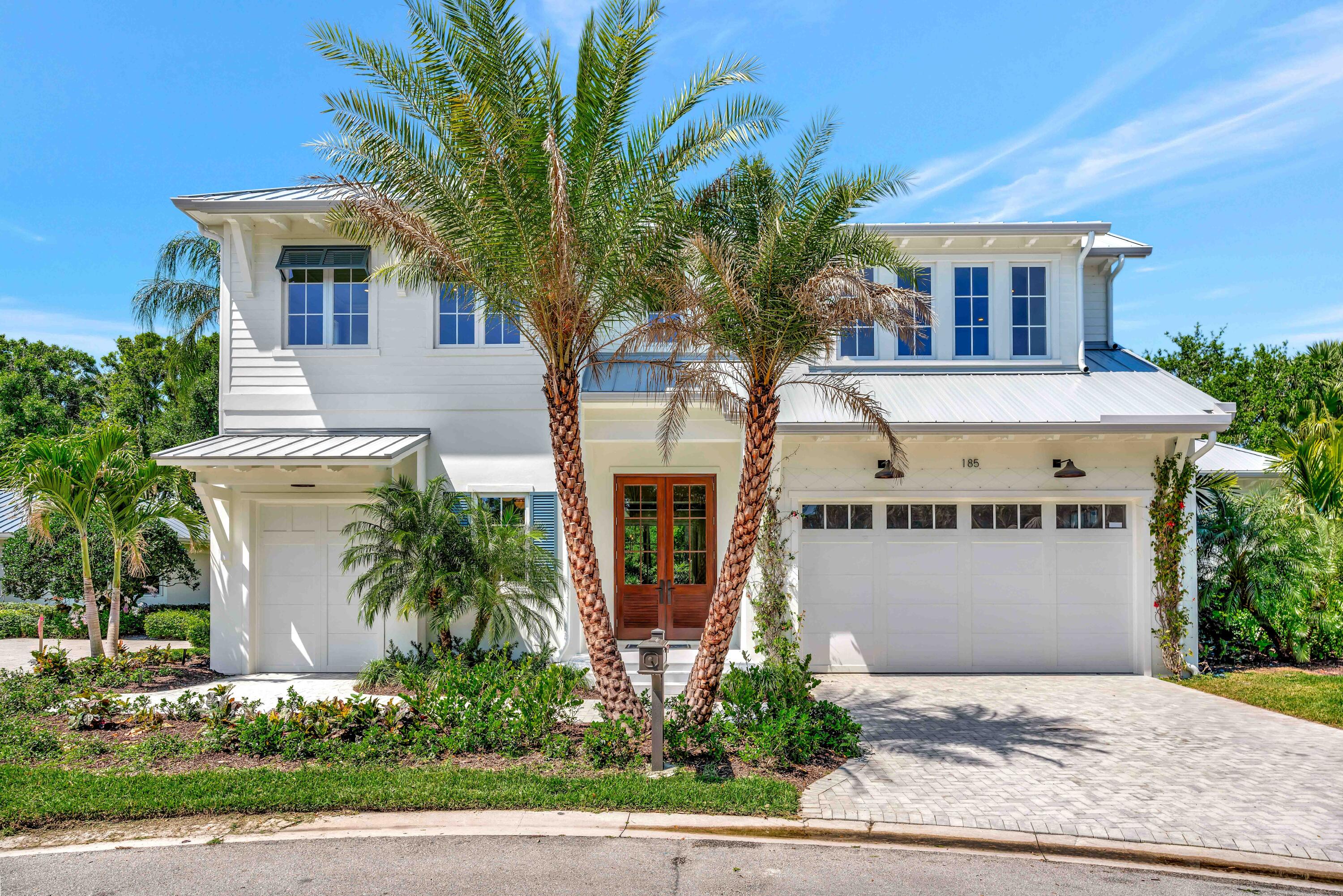 185 Birkdale Lane, Jupiter, Palm Beach County, Florida - 4 Bedrooms  
4.5 Bathrooms - 