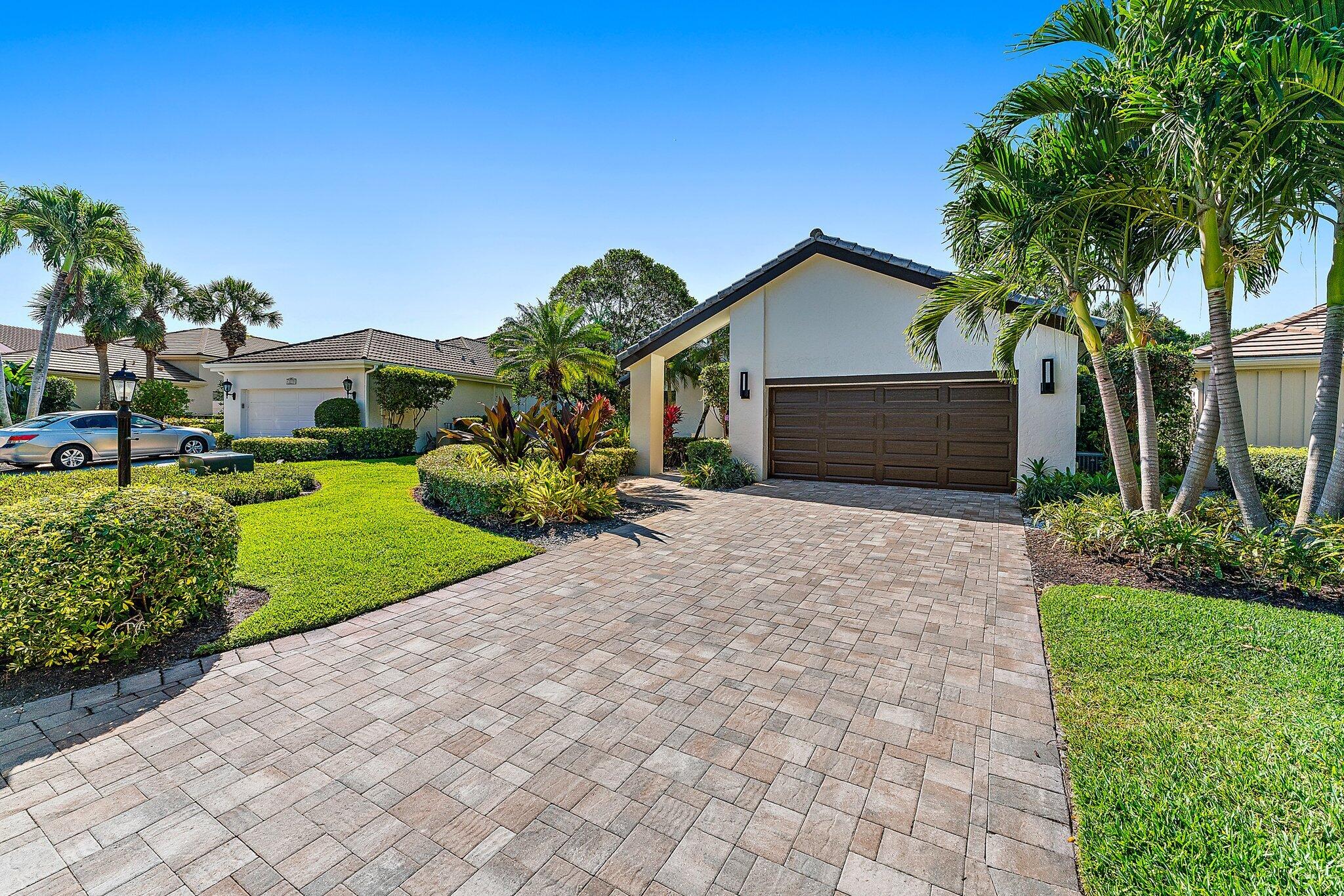 Property for Sale at 13220 Verdun Drive, Palm Beach Gardens, Palm Beach County, Florida - Bedrooms: 3 
Bathrooms: 4.5  - $2,200,000