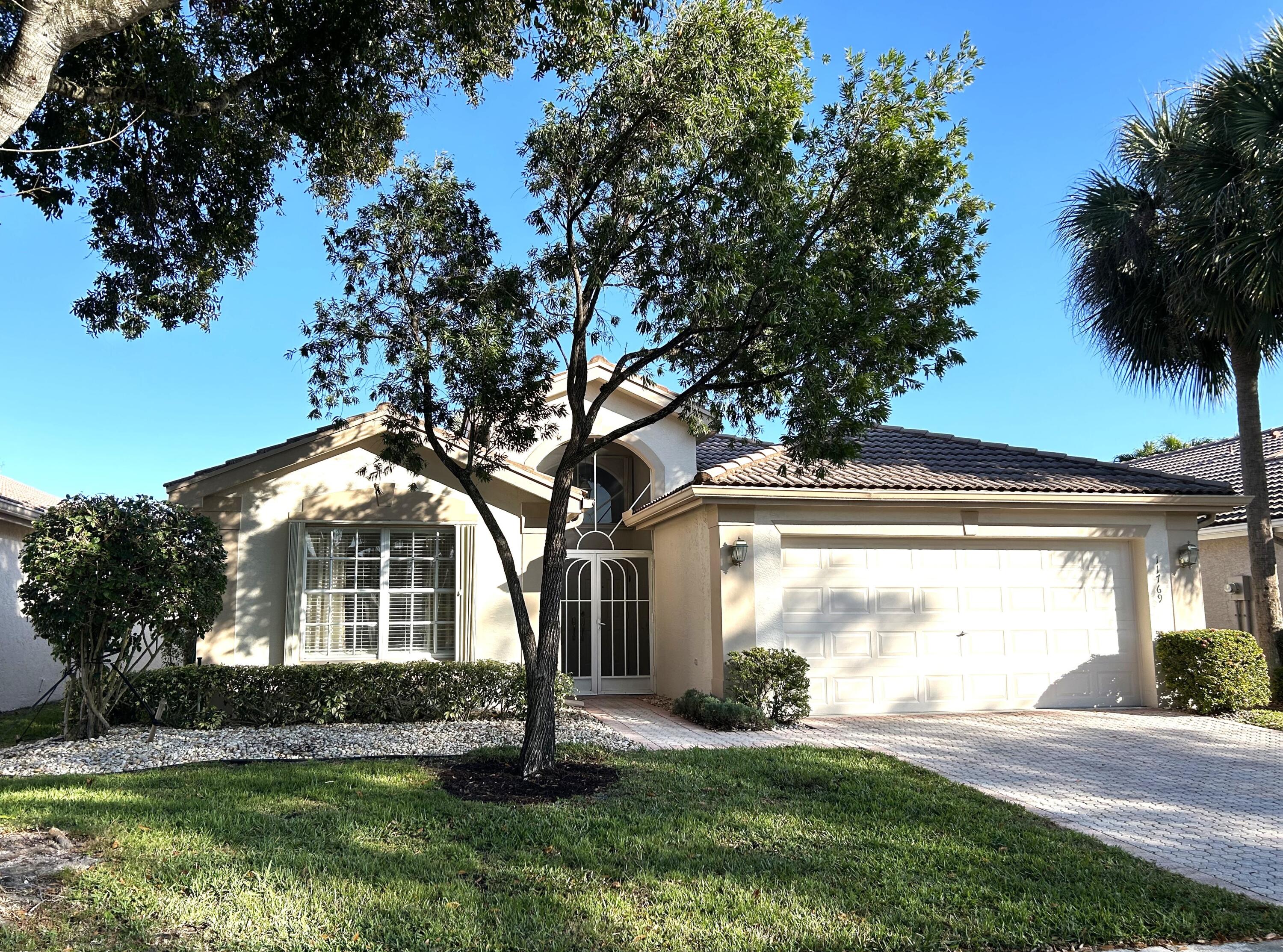 11769 Castellon Court, Boynton Beach, Palm Beach County, Florida - 3 Bedrooms  
2 Bathrooms - 