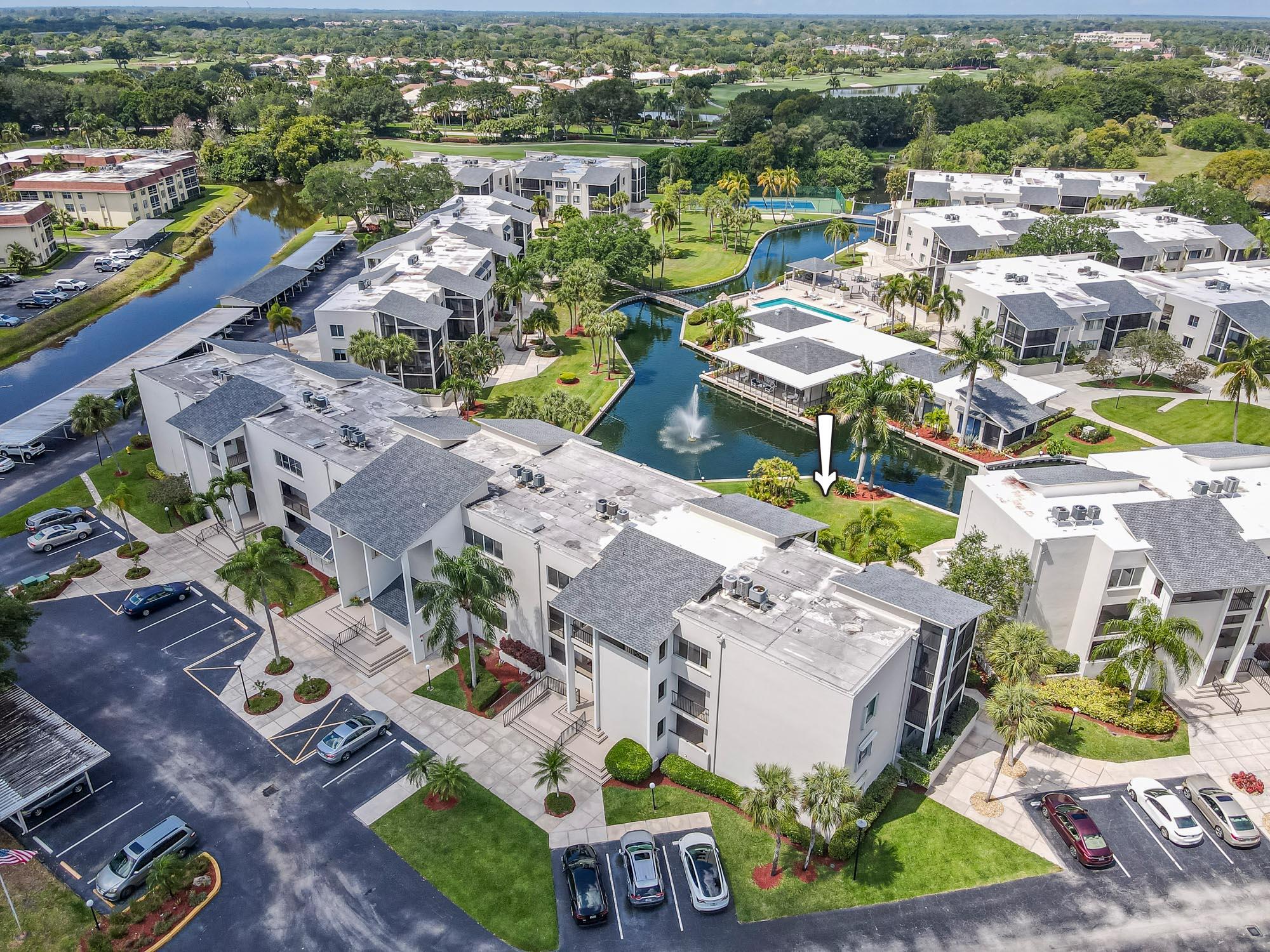Property for Sale at 11811 Avenue Of The Pga 5-1F, Palm Beach Gardens, Palm Beach County, Florida - Bedrooms: 2 
Bathrooms: 2  - $264,480