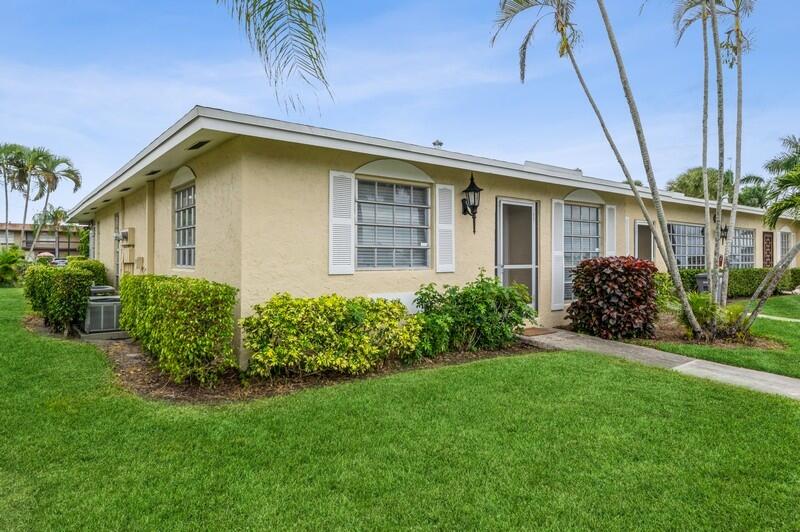 Property for Sale at 13893 Via Aurora A, Delray Beach, Palm Beach County, Florida - Bedrooms: 2 
Bathrooms: 2  - $239,899