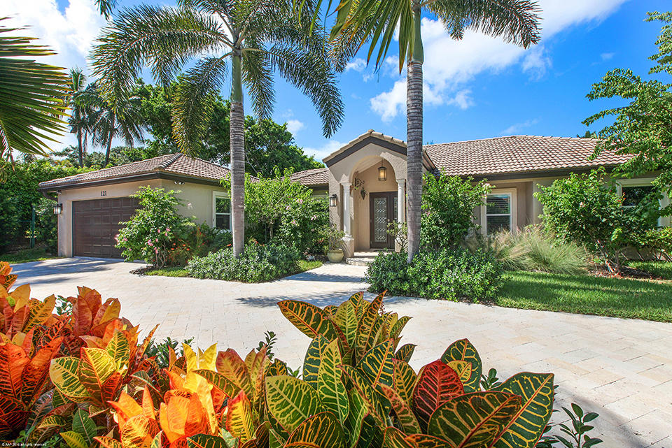 Photo 1 of 121 Potter Road, West Palm Beach, Florida, $1,595,000, Web #: 10260590