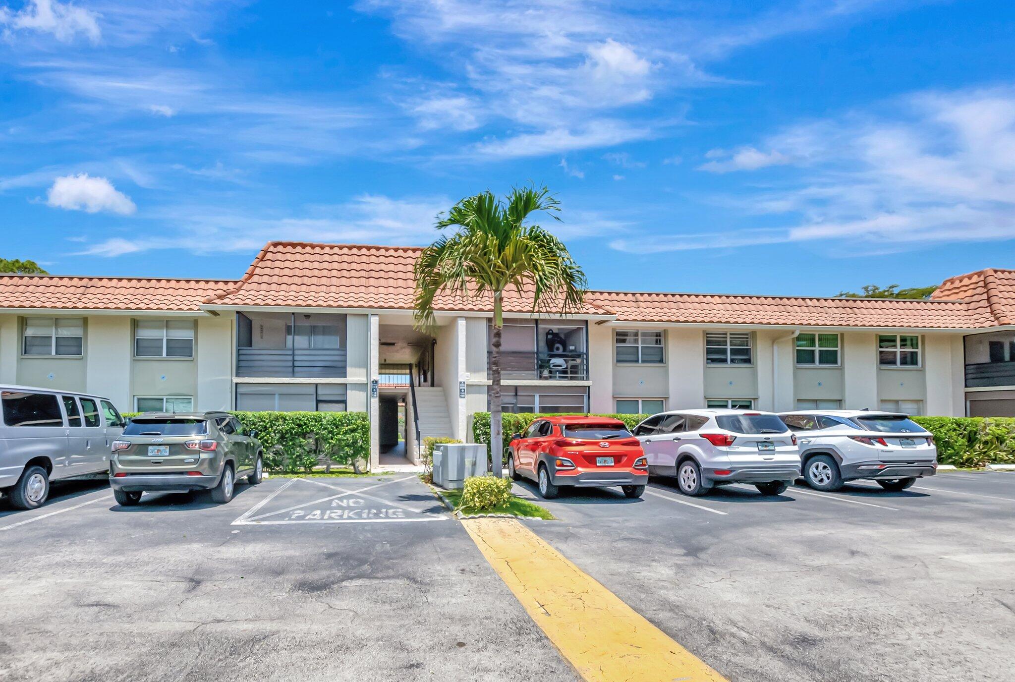1124 Nw 13th Street 208, Boca Raton, Palm Beach County, Florida - 2 Bedrooms  
2 Bathrooms - 