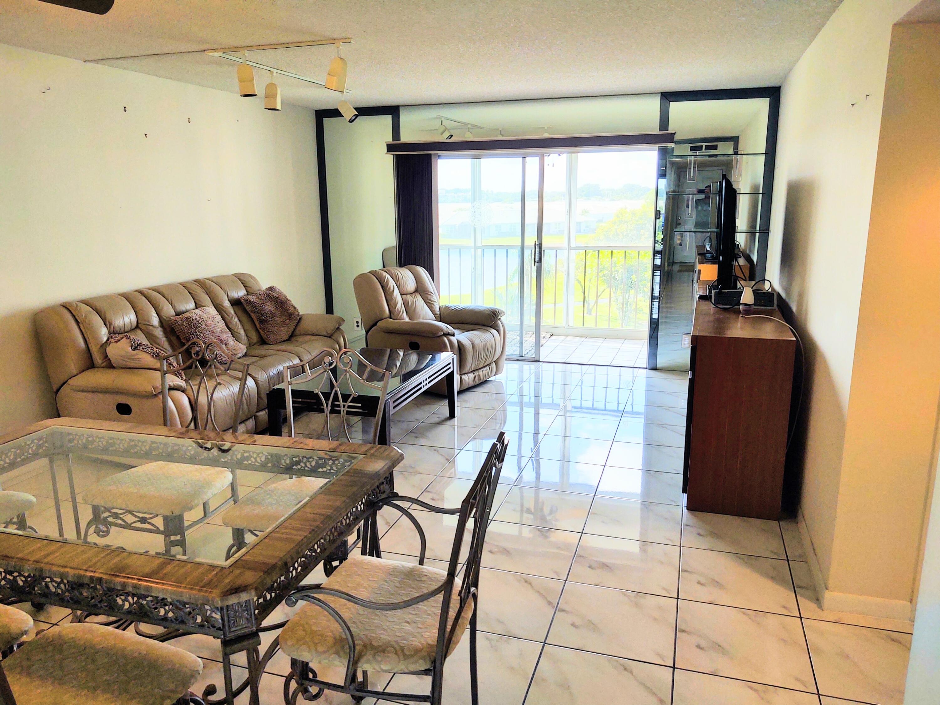 6936 Huntington Lane 406, Delray Beach, Palm Beach County, Florida - 2 Bedrooms  
2 Bathrooms - 