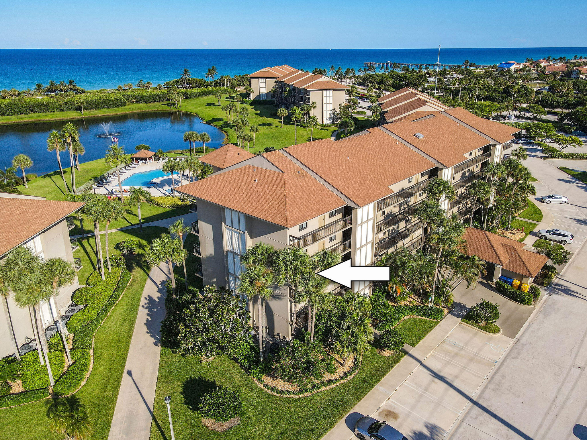 Property for Sale at 401 S Seas Drive 301, Jupiter, Palm Beach County, Florida - Bedrooms: 2 
Bathrooms: 2  - $530,000