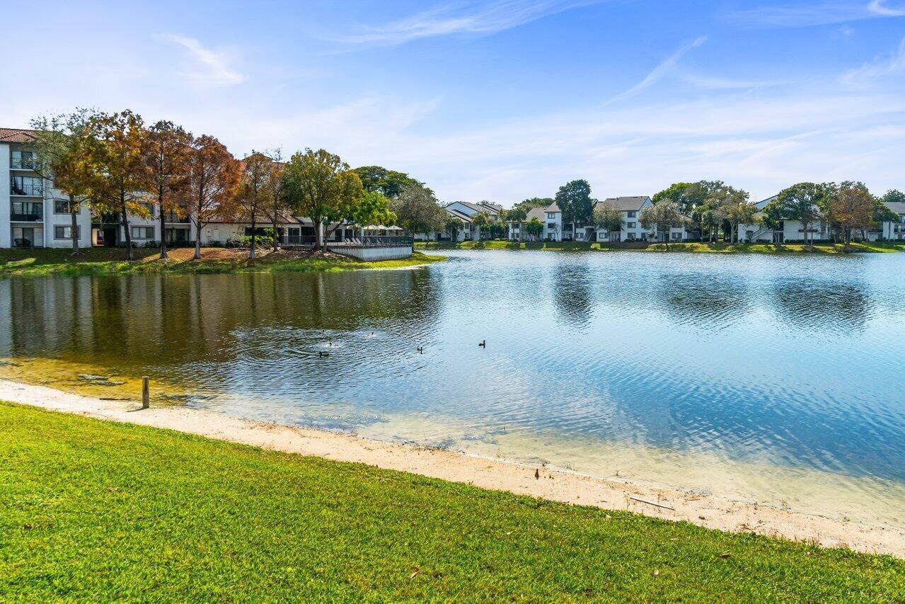 5380 Cedar Lake Drive 303, Boynton Beach, Palm Beach County, Florida - 2 Bedrooms  
2 Bathrooms - 