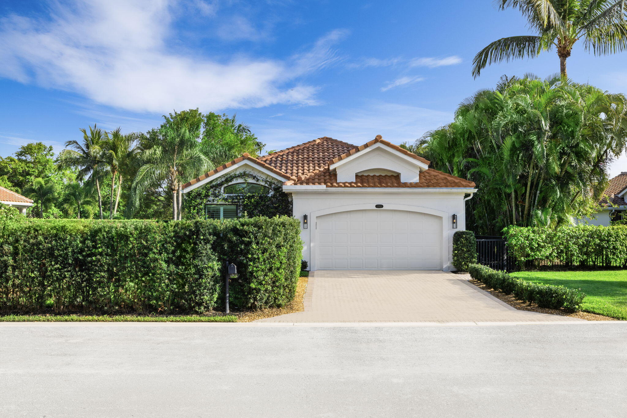 Property for Sale at 12522 Mallet Circle, Wellington, Palm Beach County, Florida - Bedrooms: 3 
Bathrooms: 3  - $2,550,000