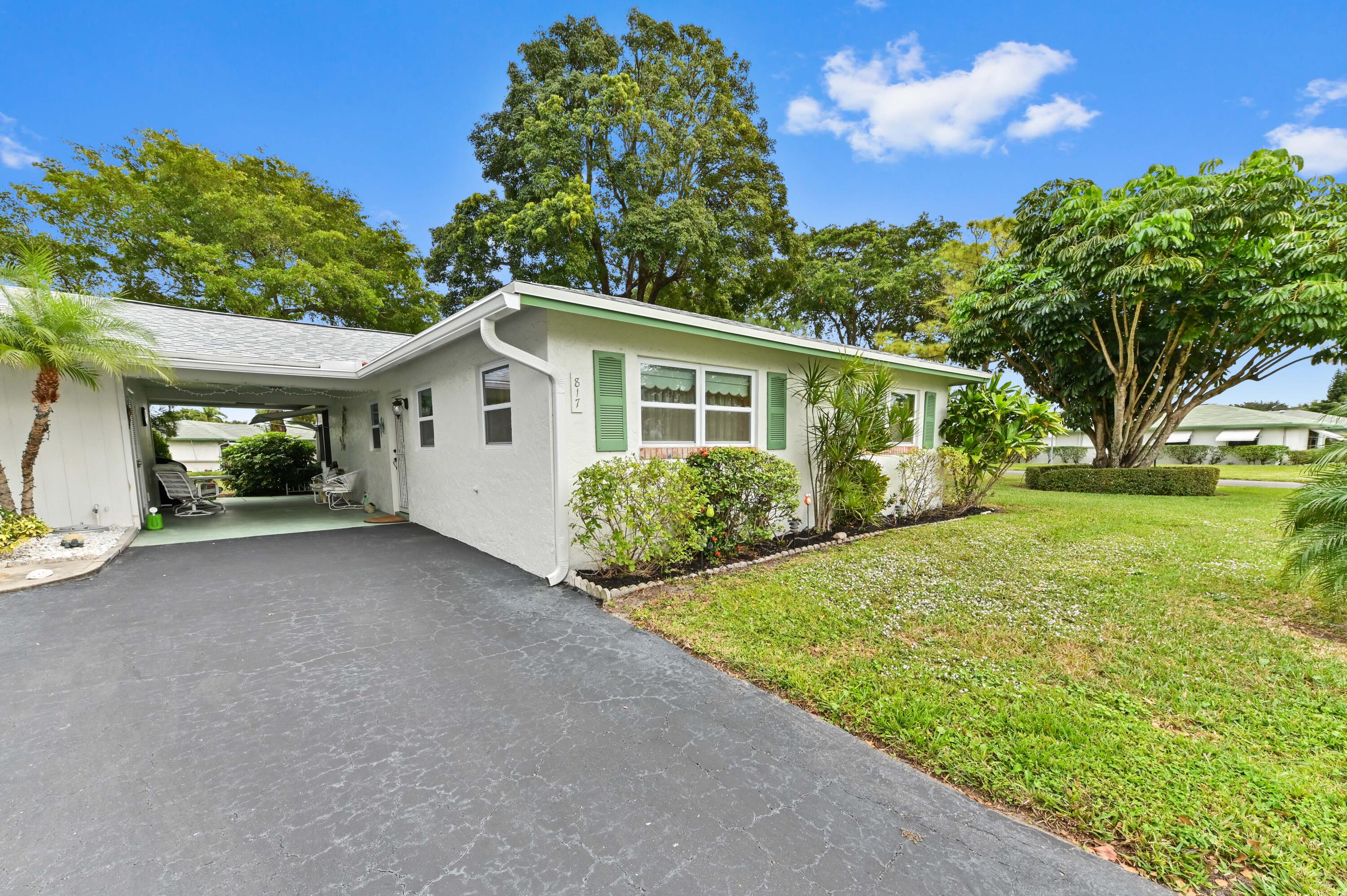 817 Meadowlark Lane, Delray Beach, Palm Beach County, Florida - 2 Bedrooms  
2 Bathrooms - 