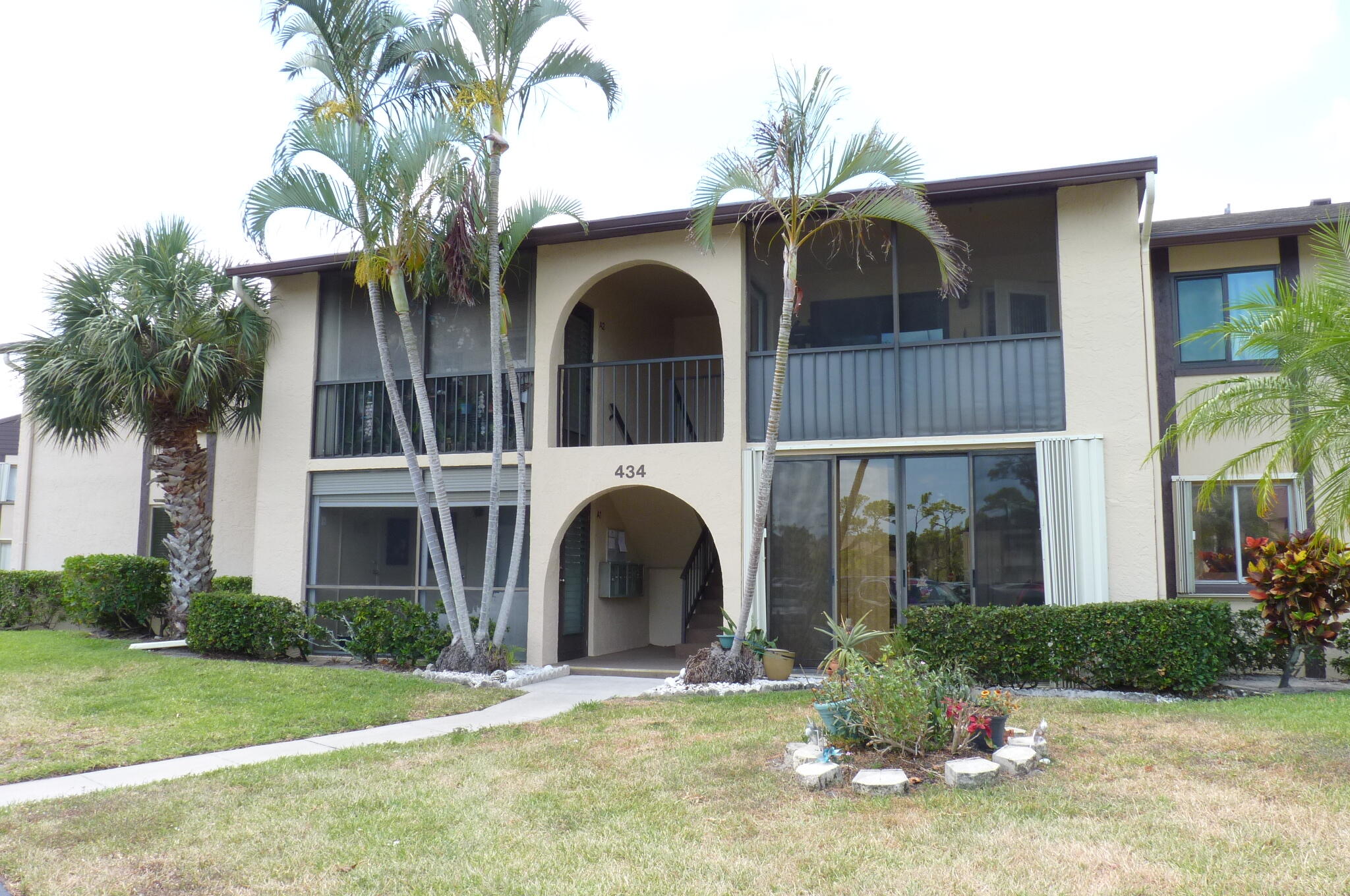 Property for Sale at 434 Pine Glen Lane A-1, Greenacres, Palm Beach County, Florida - Bedrooms: 2 
Bathrooms: 2  - $184,000