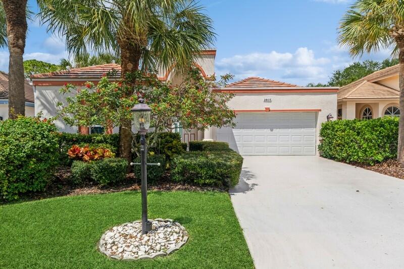 2815 N Clearbrook Circle, Delray Beach, Palm Beach County, Florida - 4 Bedrooms  
3.5 Bathrooms - 