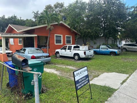 Photo of 262 NW 58th Street, Miami, FL 33127 (MLS # RX-11129473)
