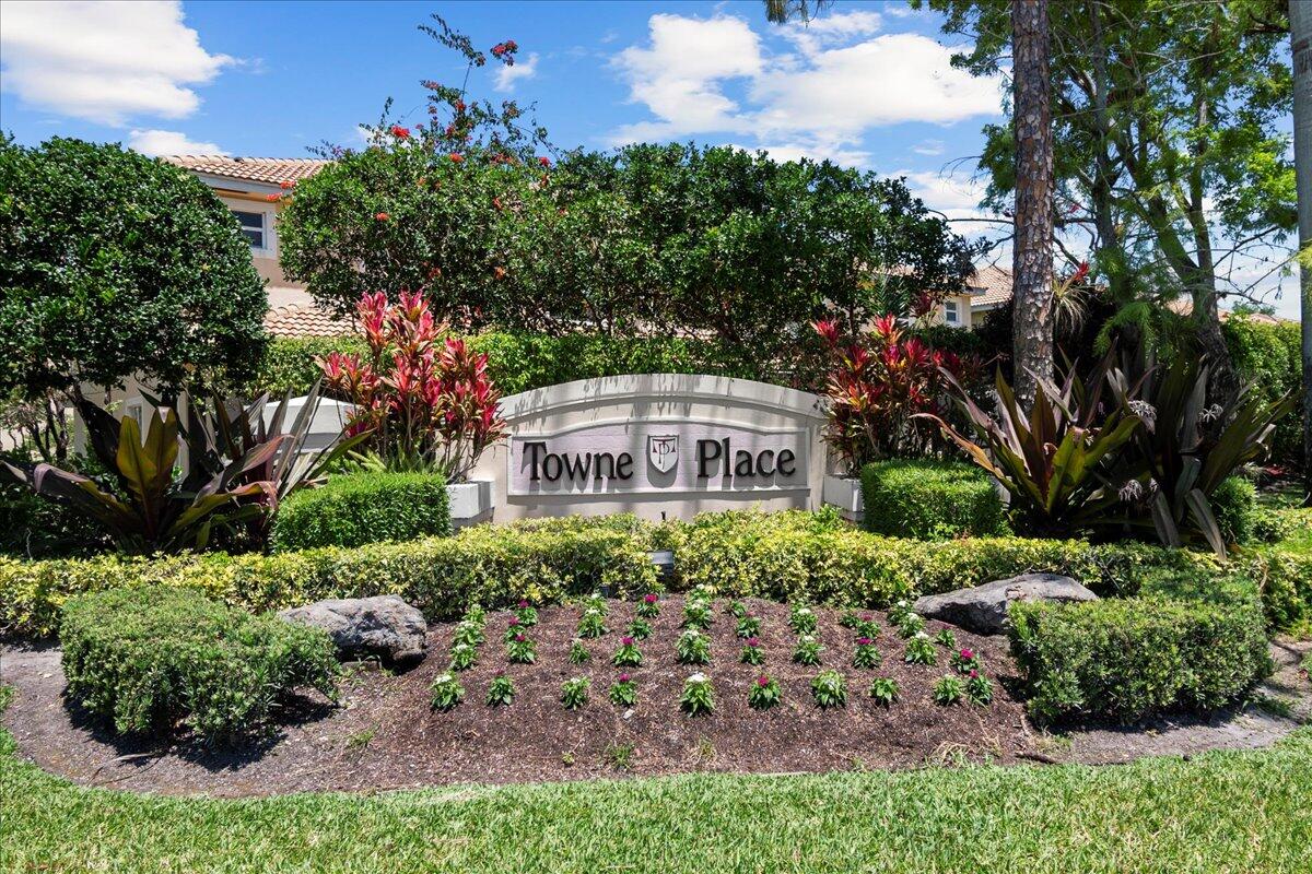 Property for Sale at 13792 Creston Place, Wellington, Palm Beach County, Florida - Bedrooms: 2 
Bathrooms: 2.5  - $405,000