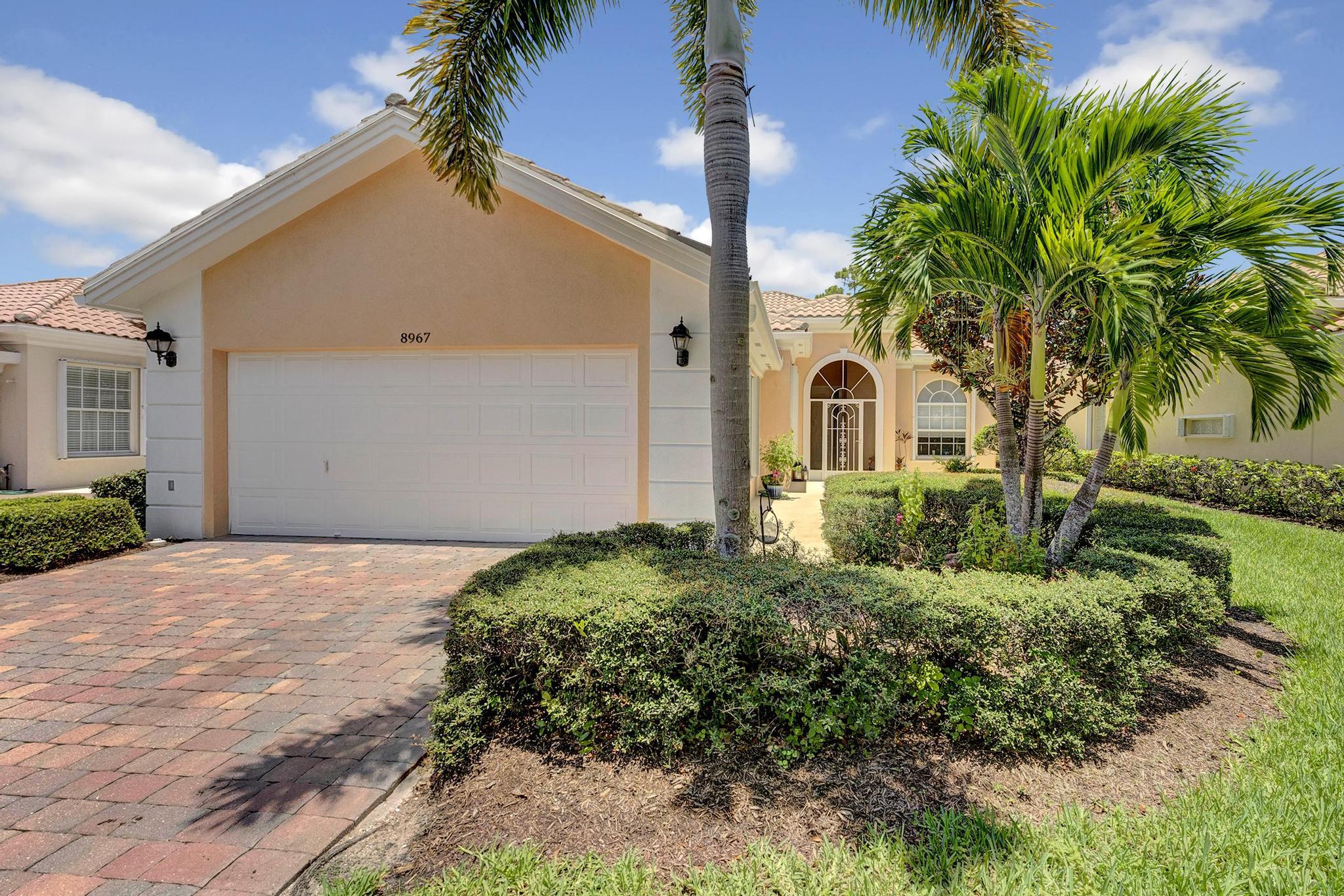 8967 Oldham Way, Palm Beach Gardens, Palm Beach County, Florida - 4 Bedrooms  
2 Bathrooms - 