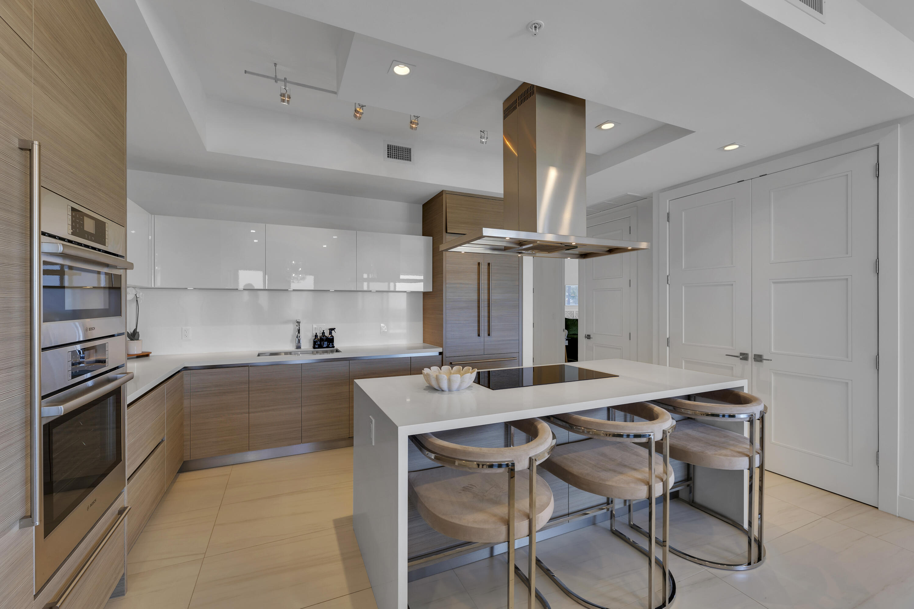 Property for Sale at 155 E Boca Raton Road 607, Boca Raton, Palm Beach County, Florida - Bedrooms: 3 
Bathrooms: 2.5  - $1,950,000