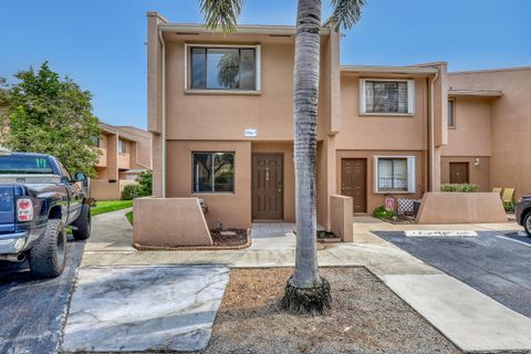 Photo of 139 Sparrow Drive #5a, Royal Palm Beach, FL 33411 (MLS # RX-11122562)