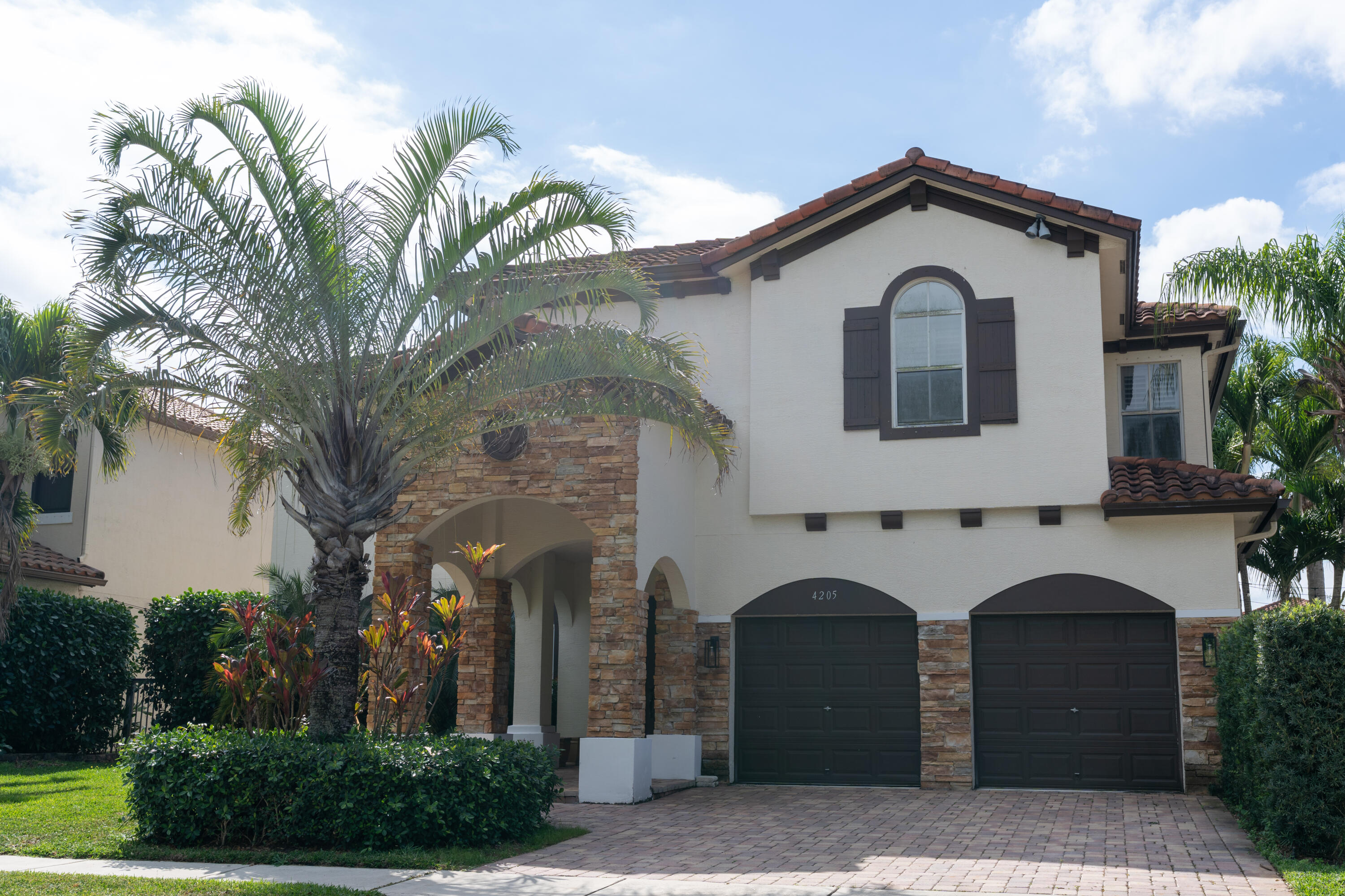 4205 Artesa Drive, Boynton Beach, Palm Beach County, Florida - 4 Bedrooms  
3 Bathrooms - 