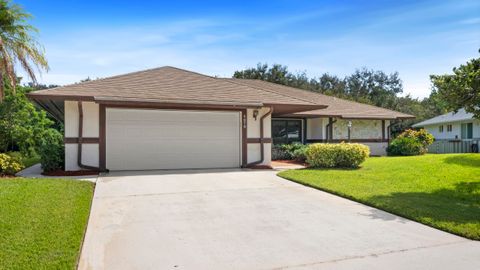 Photo of 5070 SE Hanson Circle, Stuart, FL 34997 (MLS # RX-11126822)