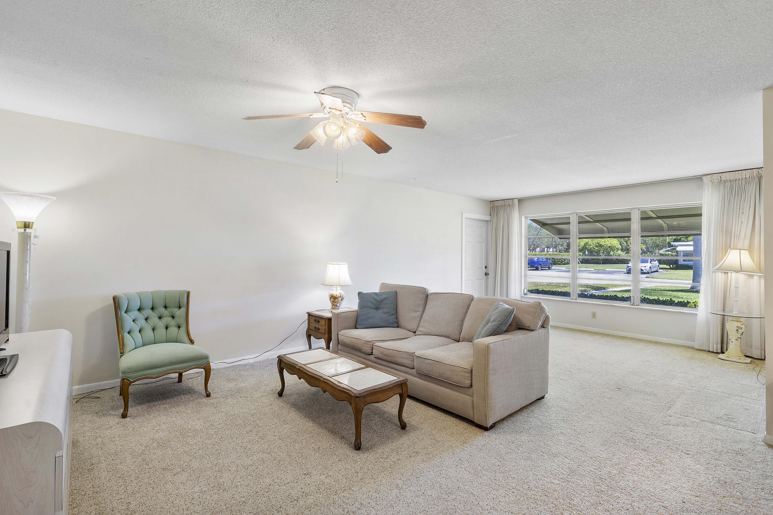 Property for Sale at 195 High Point Terrace E Ter C, Delray Beach, Palm Beach County, Florida - Bedrooms: 1 
Bathrooms: 1.5  - $125,000