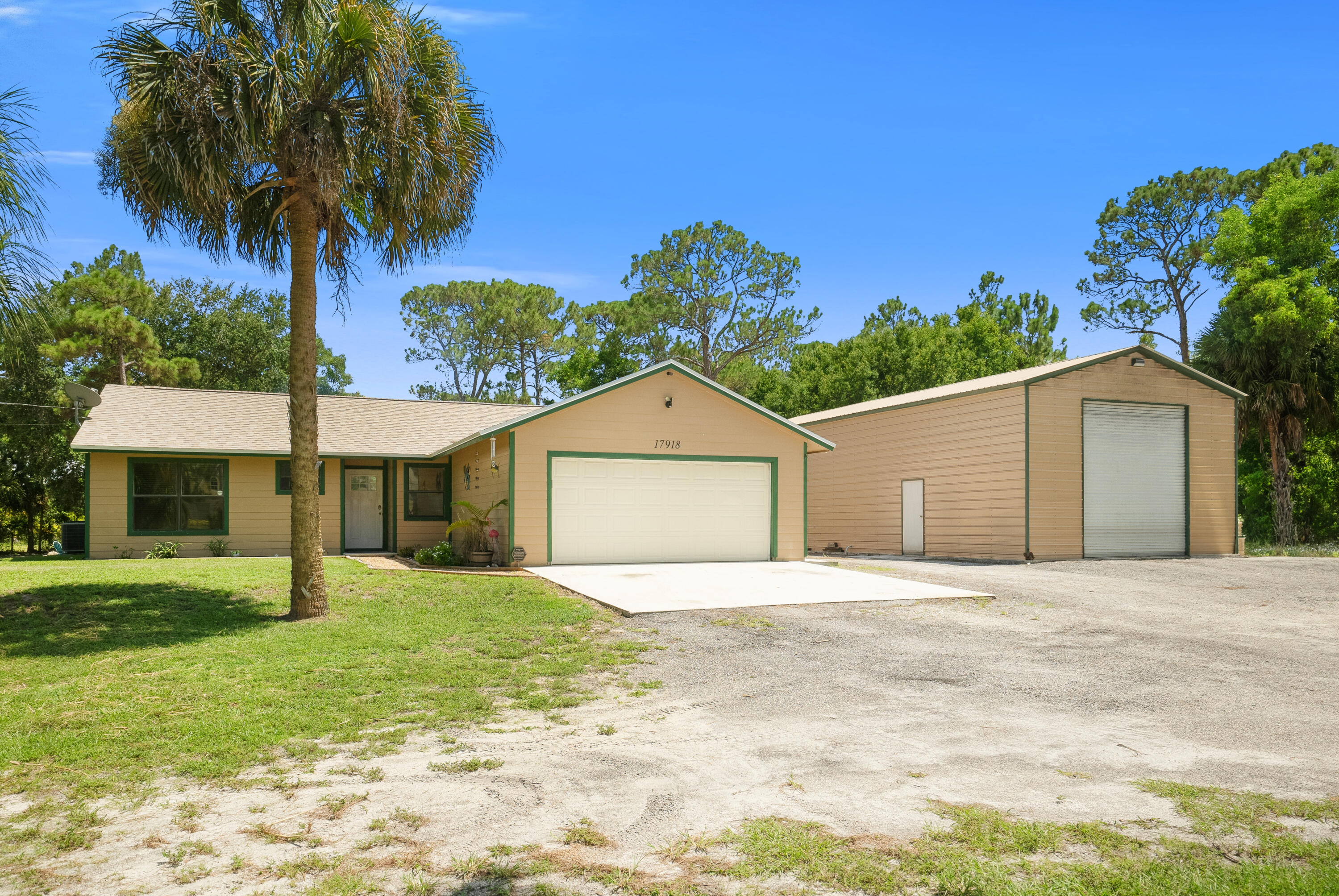 17918 46th Court, The Acreage, Palm Beach County, Florida - 3 Bedrooms  
2 Bathrooms - 