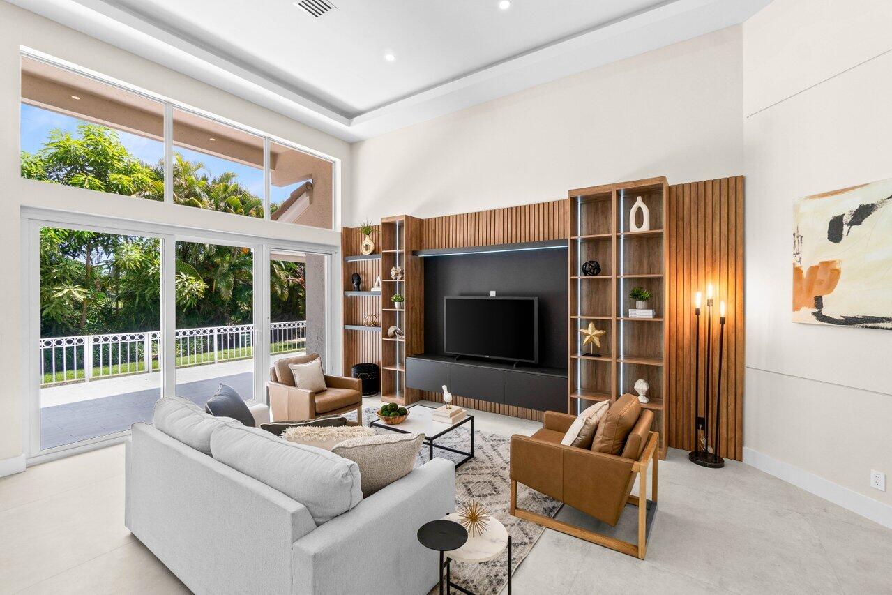 Property for Sale at 5122 Windsor Parke Drive, Boca Raton, Palm Beach County, Florida - Bedrooms: 3 
Bathrooms: 3  - $899,000