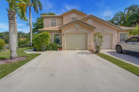 Photo of 10673 Pelican Drive, Wellington, FL 33414 (MLS # RX-11120884)